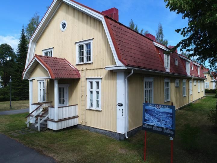 Коммерческая недвижимость в Варкаусе, Финляндия, 629 м2 - фото 1