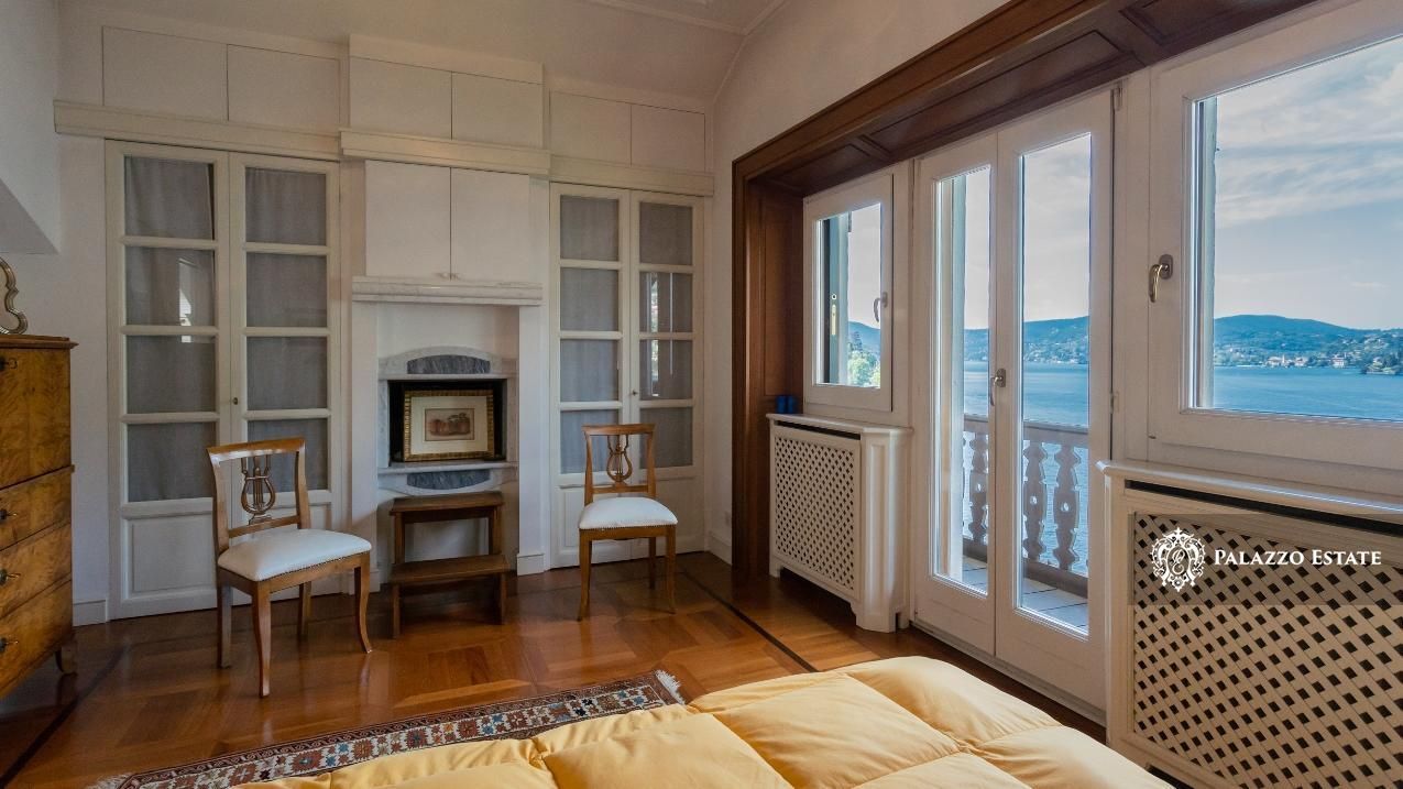 Вилла у озера Комо, Италия, 250 м² - фото 9