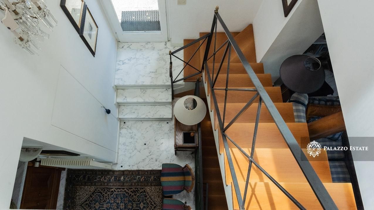 Вилла у озера Комо, Италия, 250 м² - фото 10