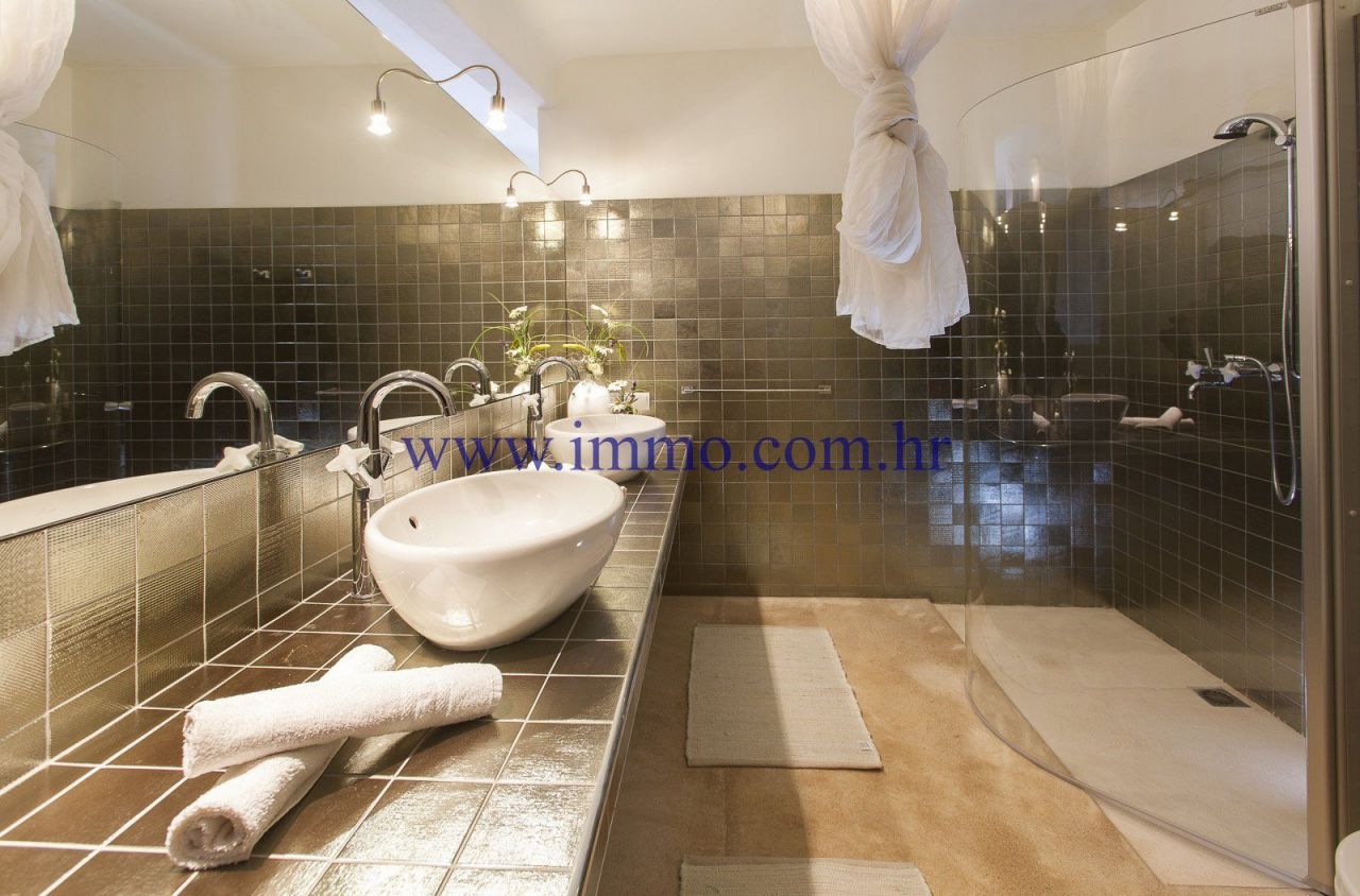 Вилла на Хваре, Хорватия, 600 м² - фото 13