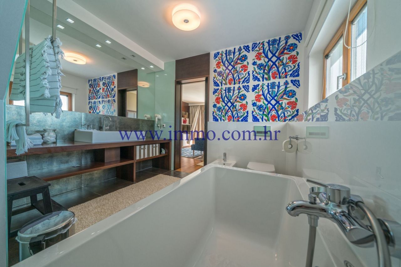 Вилла в Трогире, Хорватия, 500 м² - фото 9