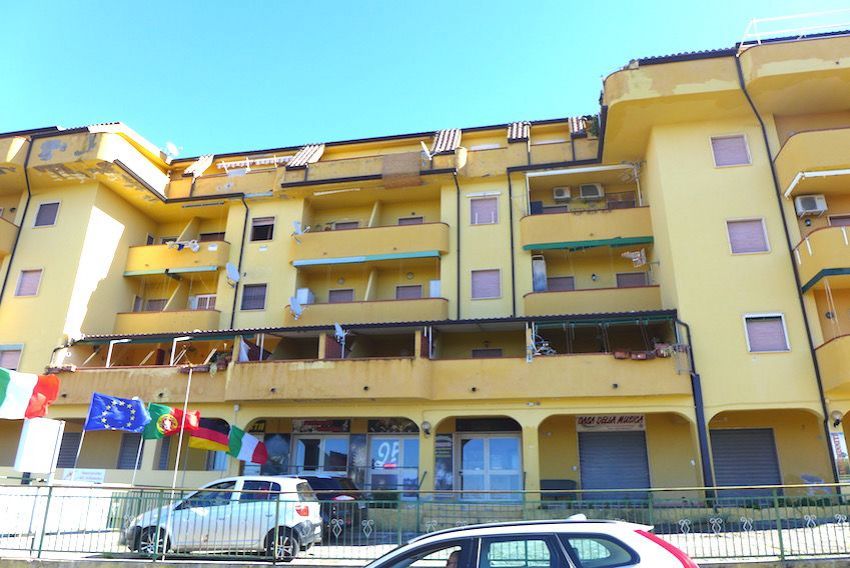 Квартира в Скалее, Италия, 50 м2 - фото 1