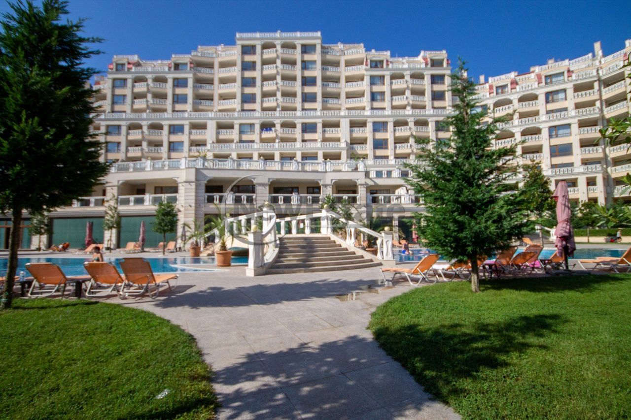 Апартаменты в Варне, Болгария, 95 м2 - фото 1