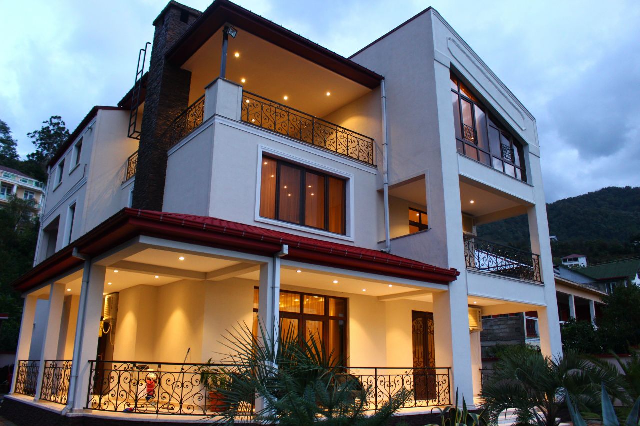 Вилла в Батуми, Грузия, 500 м² - фото 1