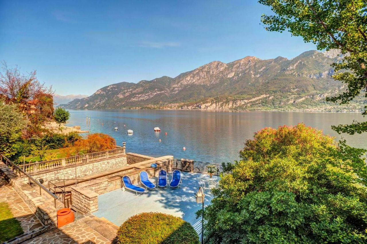 Дом у озера Комо, Италия, 650 м2 - фото 1