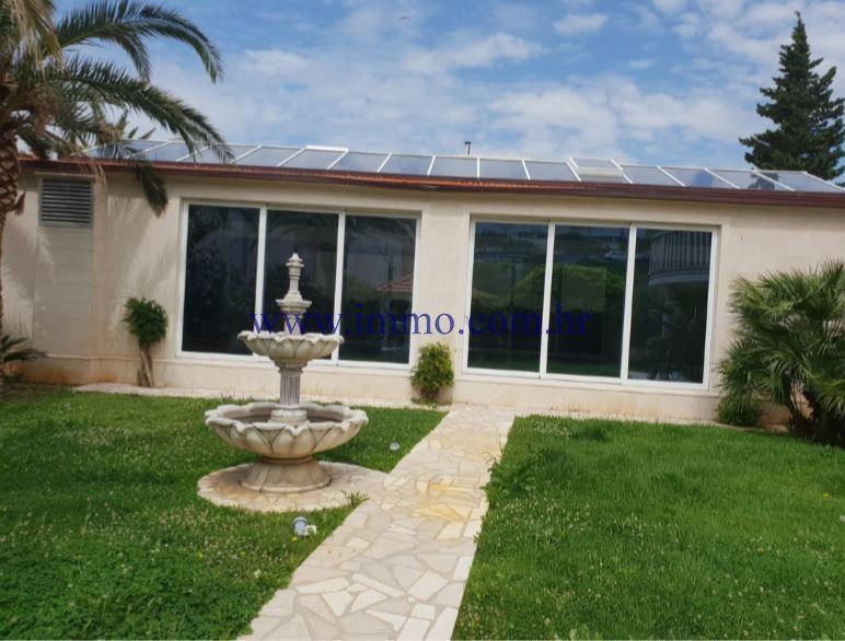 Вилла в Омише, Хорватия, 817.52 м² - фото 3