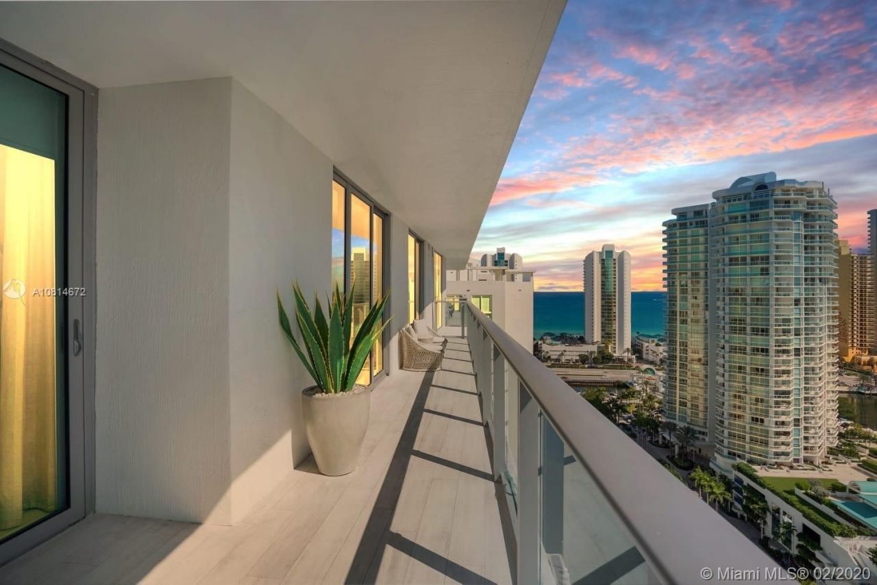 Квартира в Майами, США, 180 м2 - фото 1