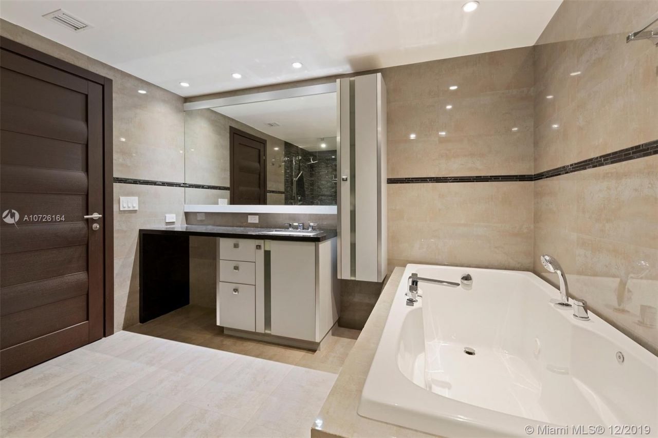 Квартира в Майами, США, 185 м² - фото 9