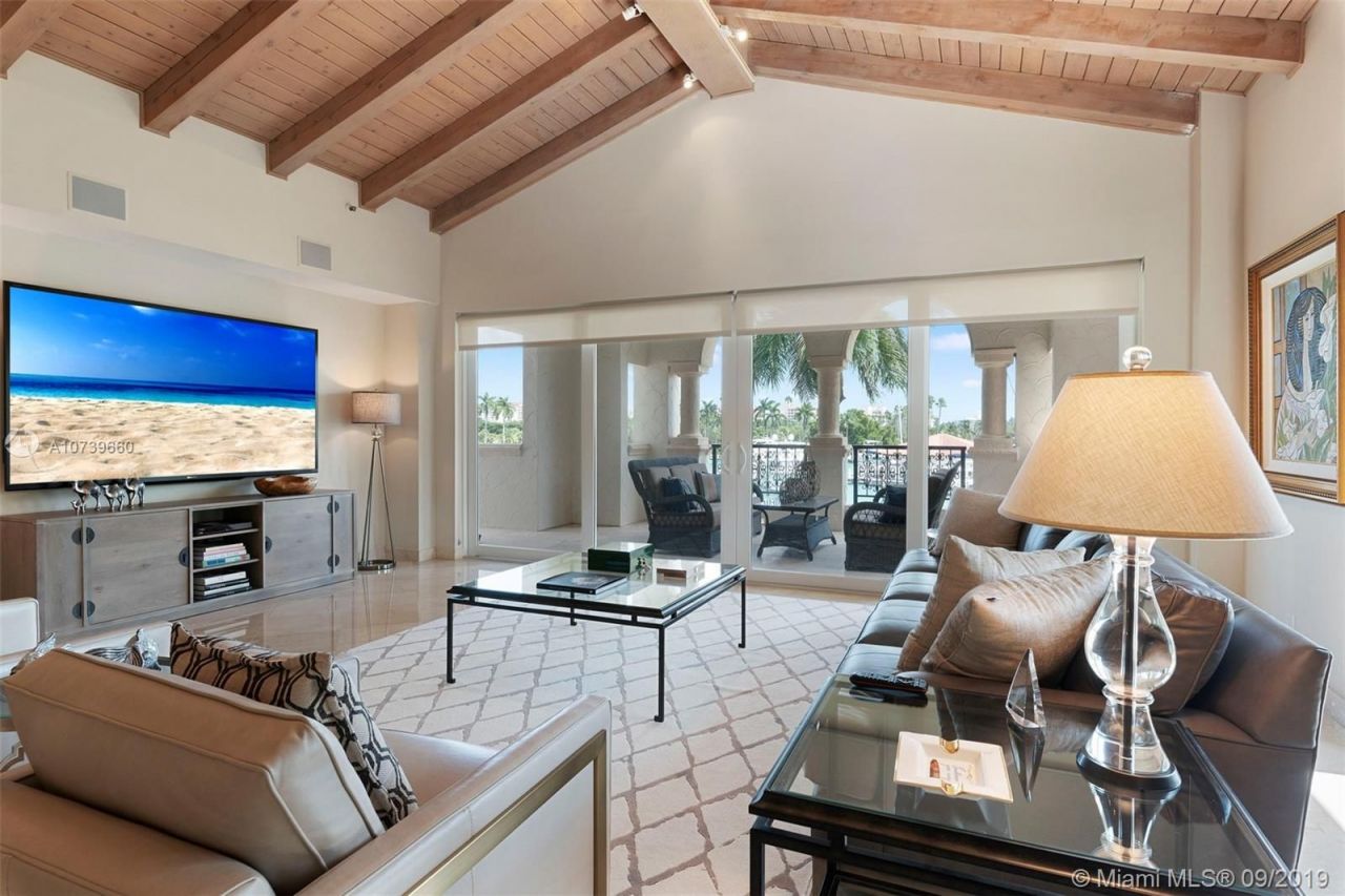 Квартира в Майами, США, 260 м² - фото 2