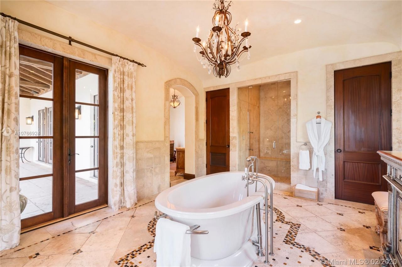 Вилла в Майами, США, 700 м² - фото 6