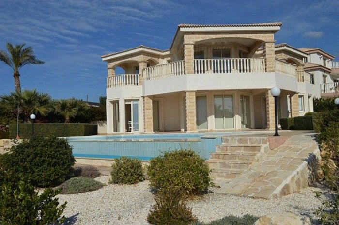 Дом в Пейе, Кипр, 560 м2 - фото 1