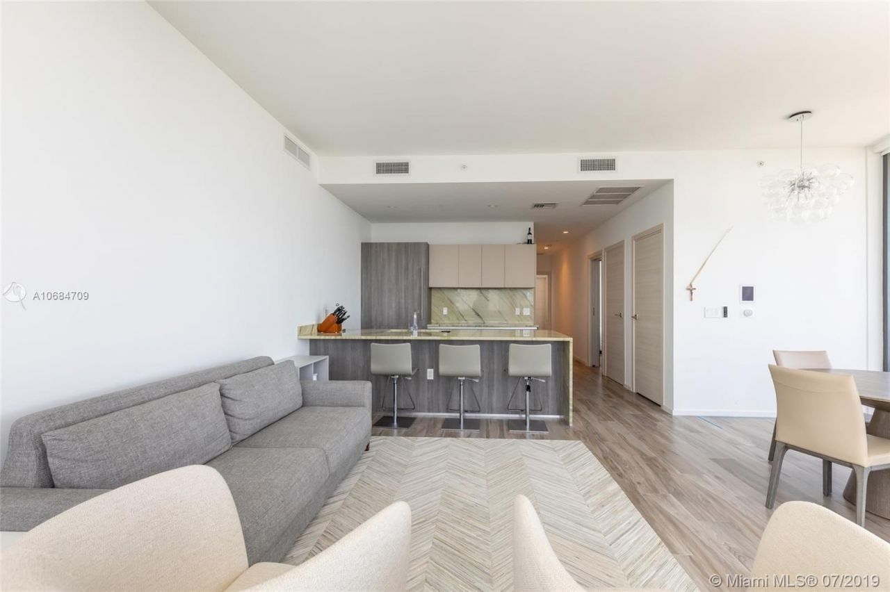 Квартира в Майами, США, 140 м² - фото 14