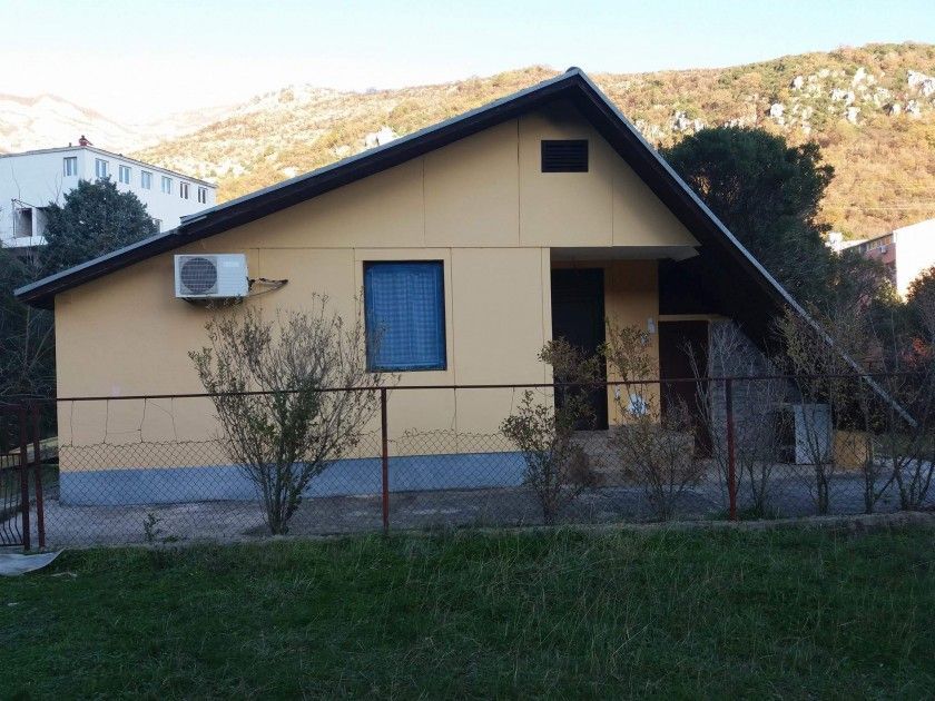 Дом в Сутоморе, Черногория, 50 м2 - фото 1