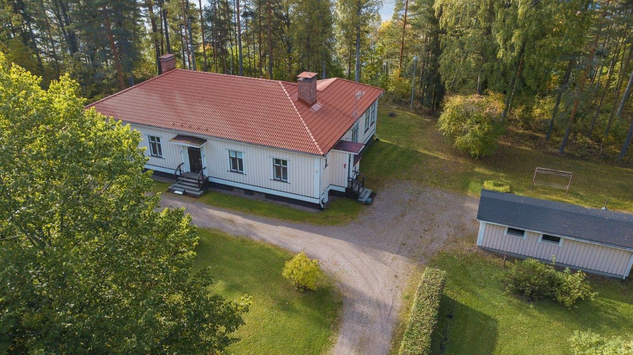Дом в Иматре, Финляндия, 290 м2 - фото 1