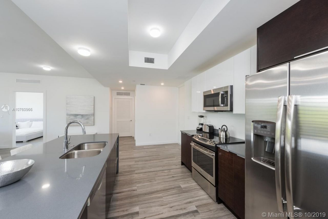 Доходный дом в Майами, США, 800 м² - фото 10