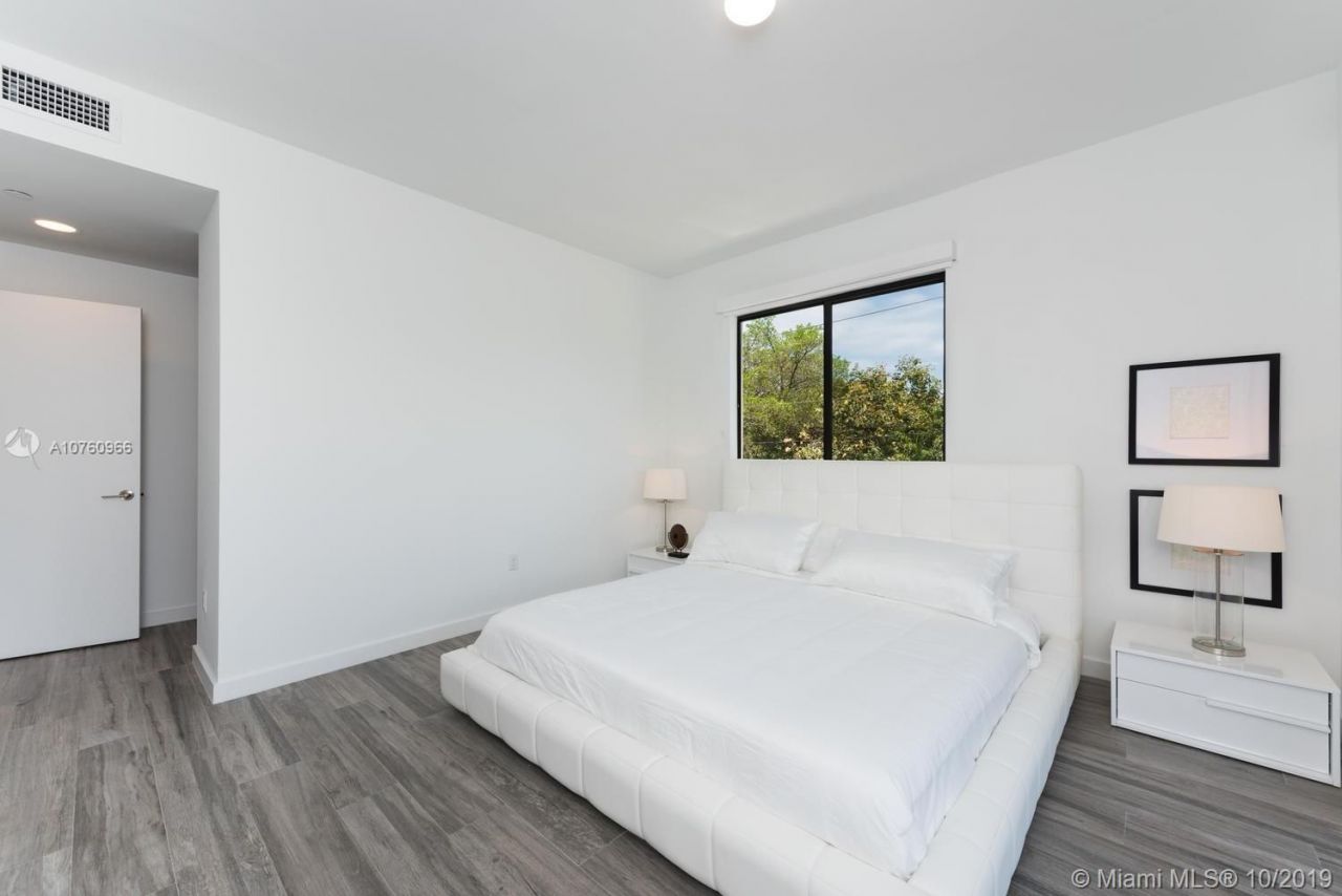 Доходный дом в Майами, США, 800 м² - фото 9