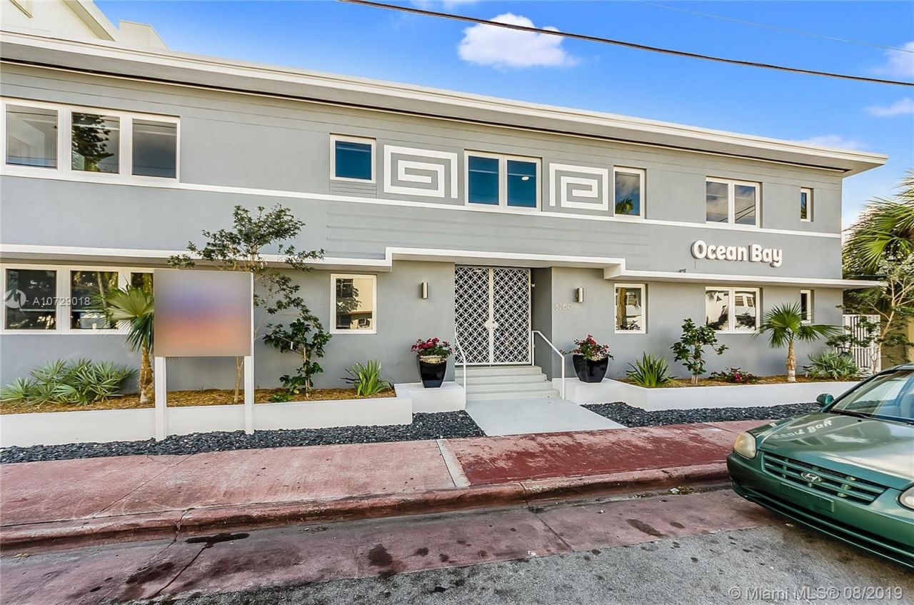 Доходный дом в Майами, США, 800 м² - фото 2