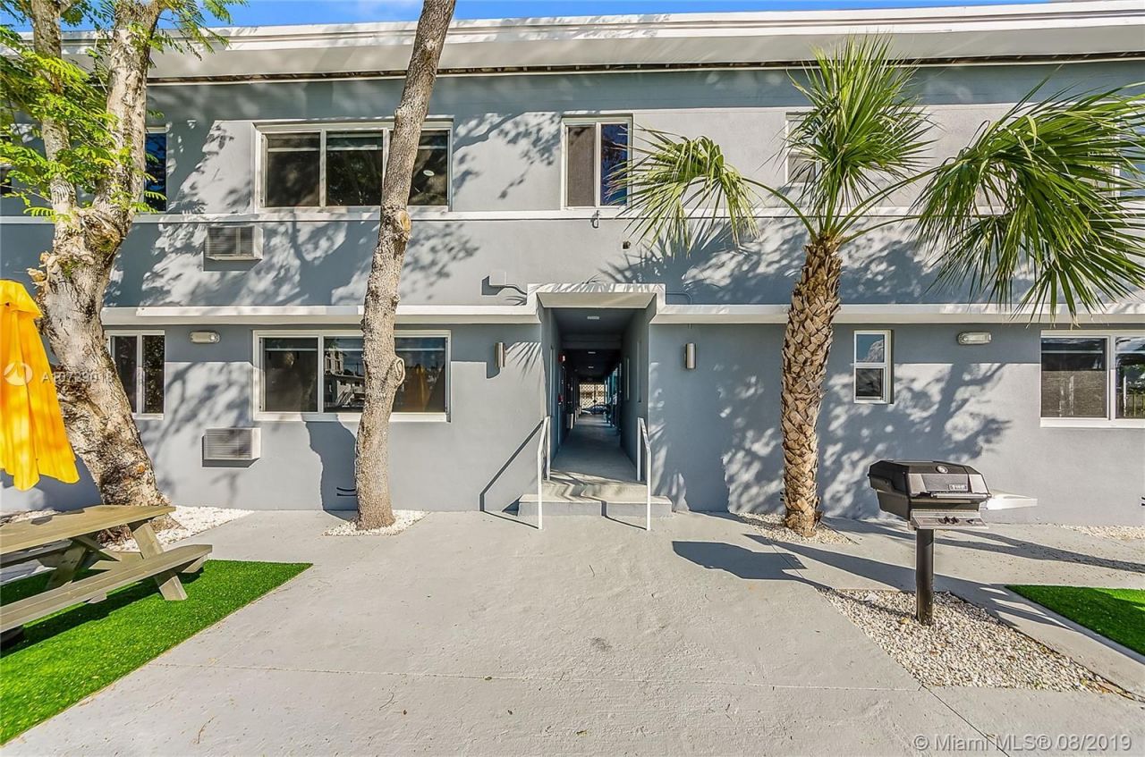 Доходный дом в Майами, США, 800 м² - фото 4