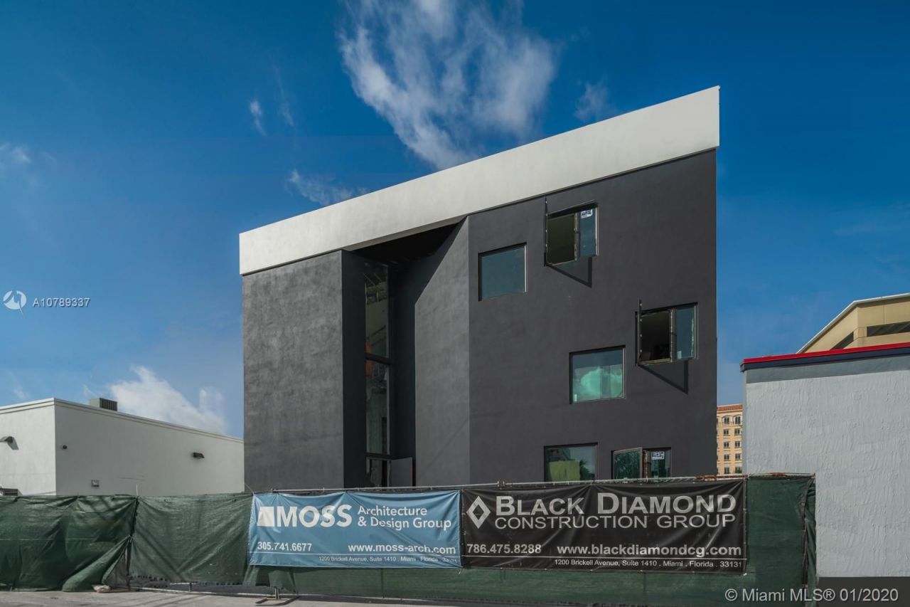 Коммерческая недвижимость в Майами, США, 1 000 м² - фото 10