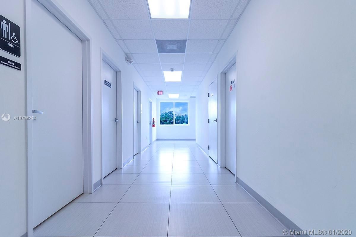 Офис в Майами, США, 1 900 м² - фото 8