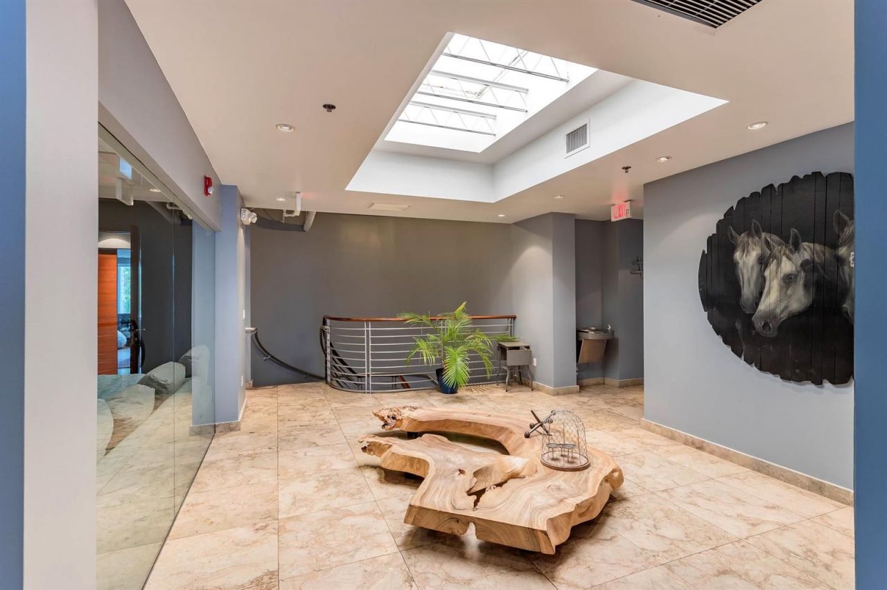 Офис в Майами, США, 1 300 м² - фото 14