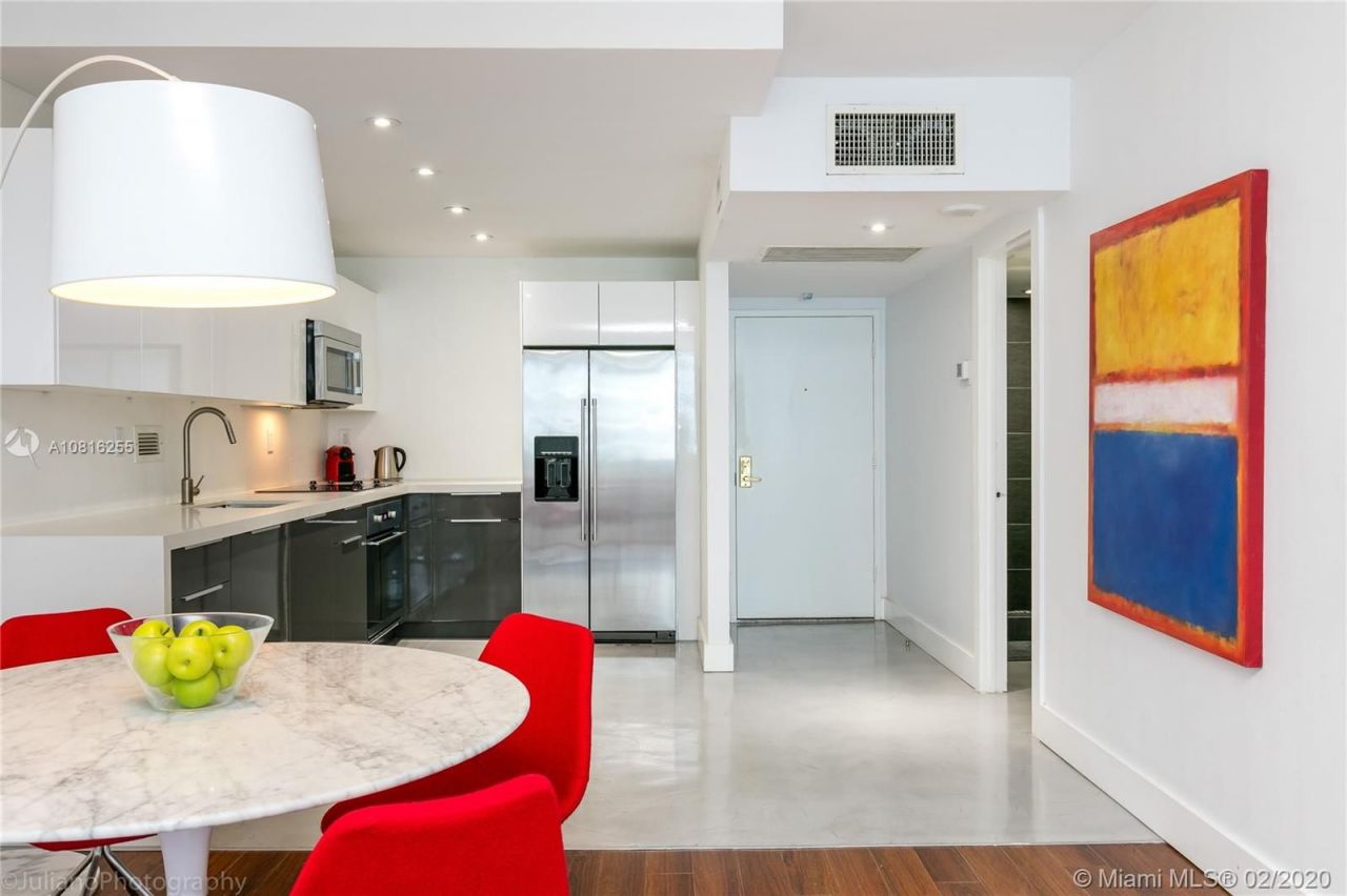 Квартира в Майами, США, 70 м² - фото 11