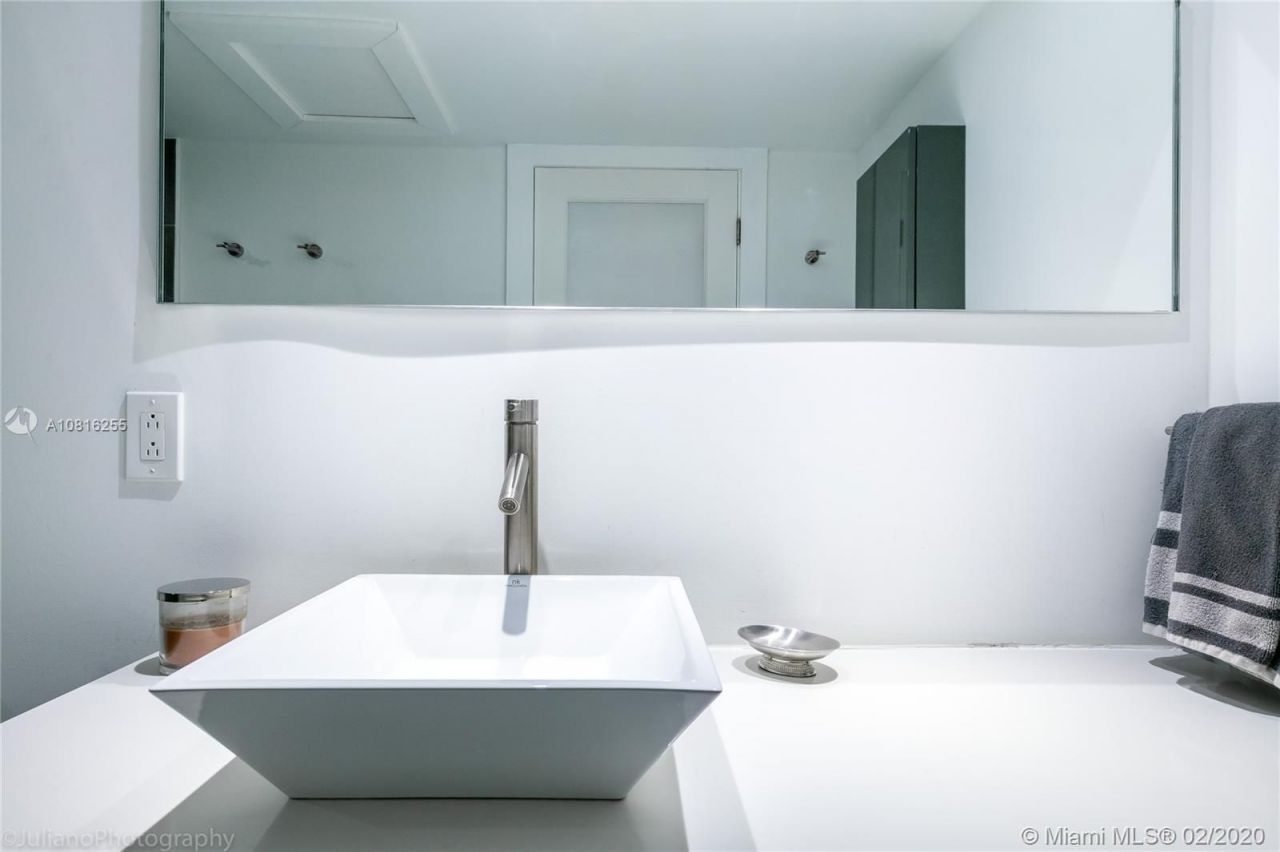 Квартира в Майами, США, 70 м² - фото 12