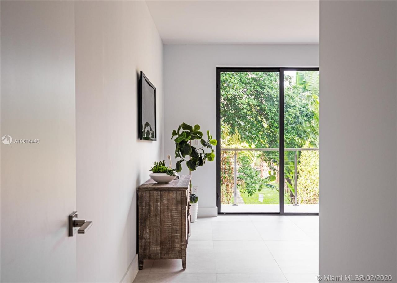 Таунхаус в Майами, США, 250 м² - фото 8