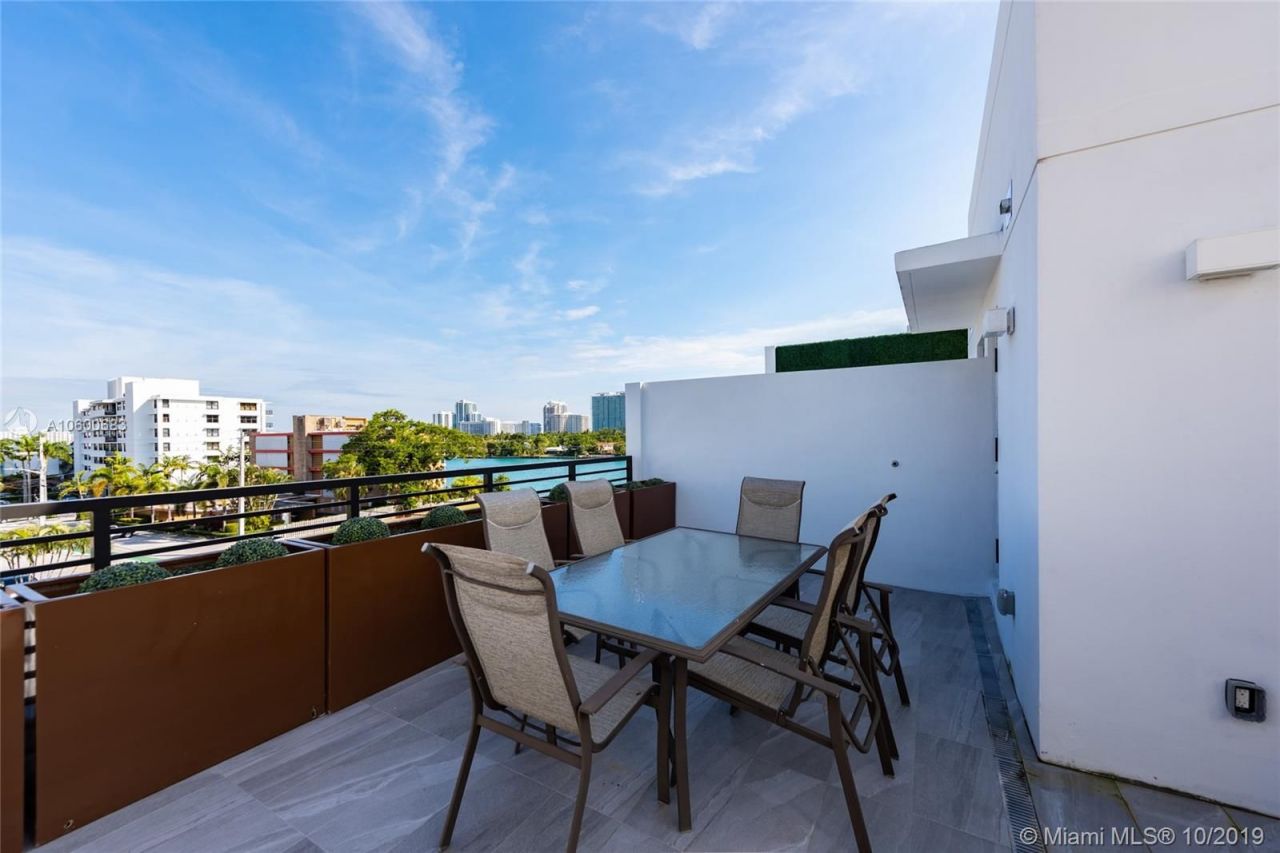 Таунхаус в Майами, США, 210 м² - фото 17