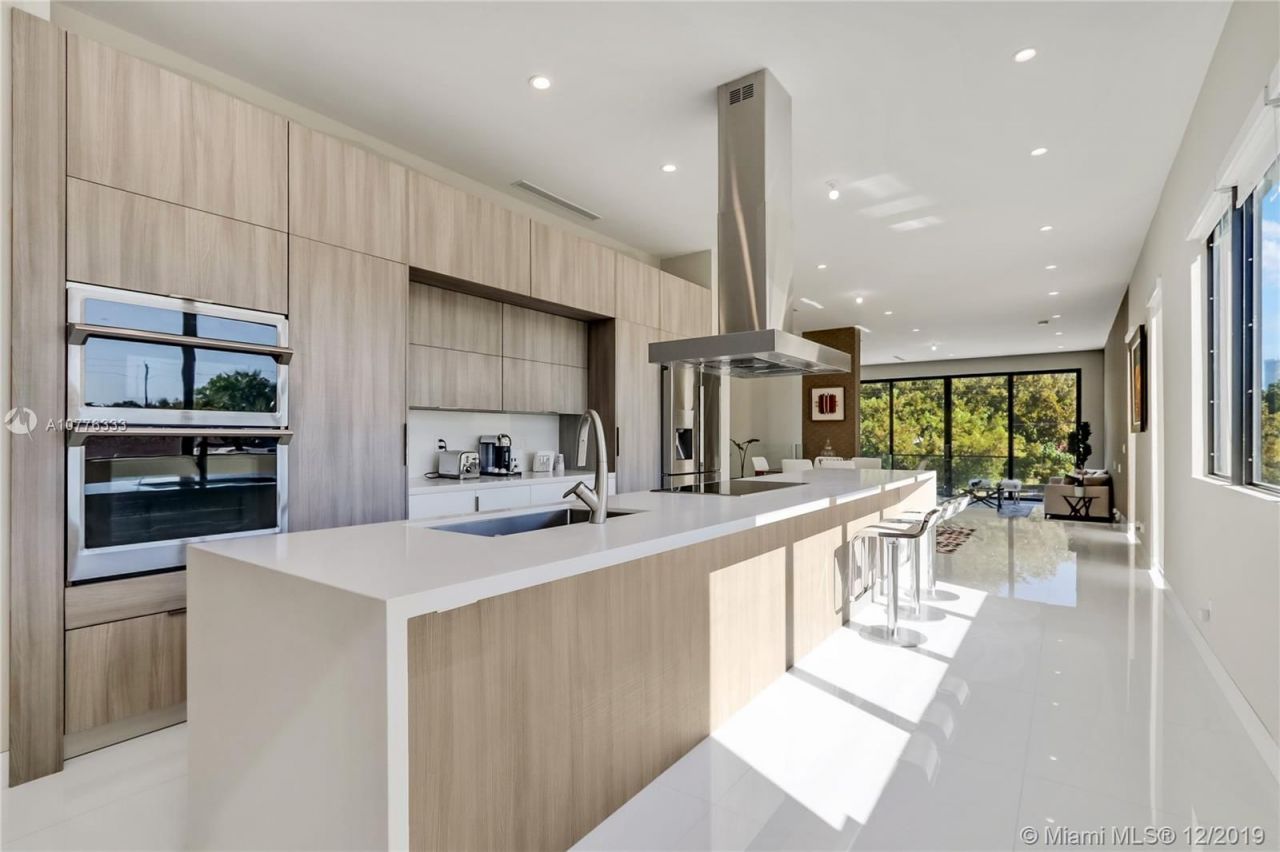 Таунхаус в Майами, США, 270 м² - фото 15