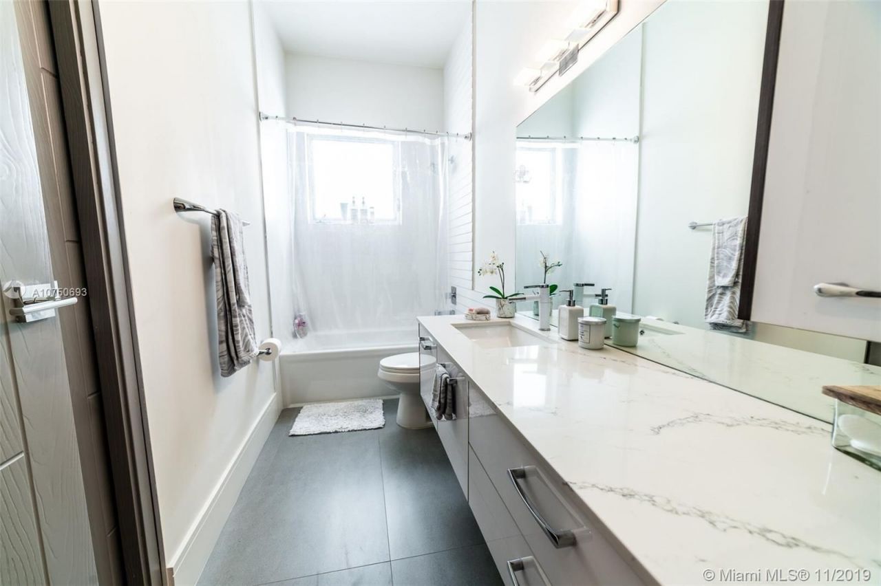 Таунхаус в Майами, США, 200 м² - фото 6