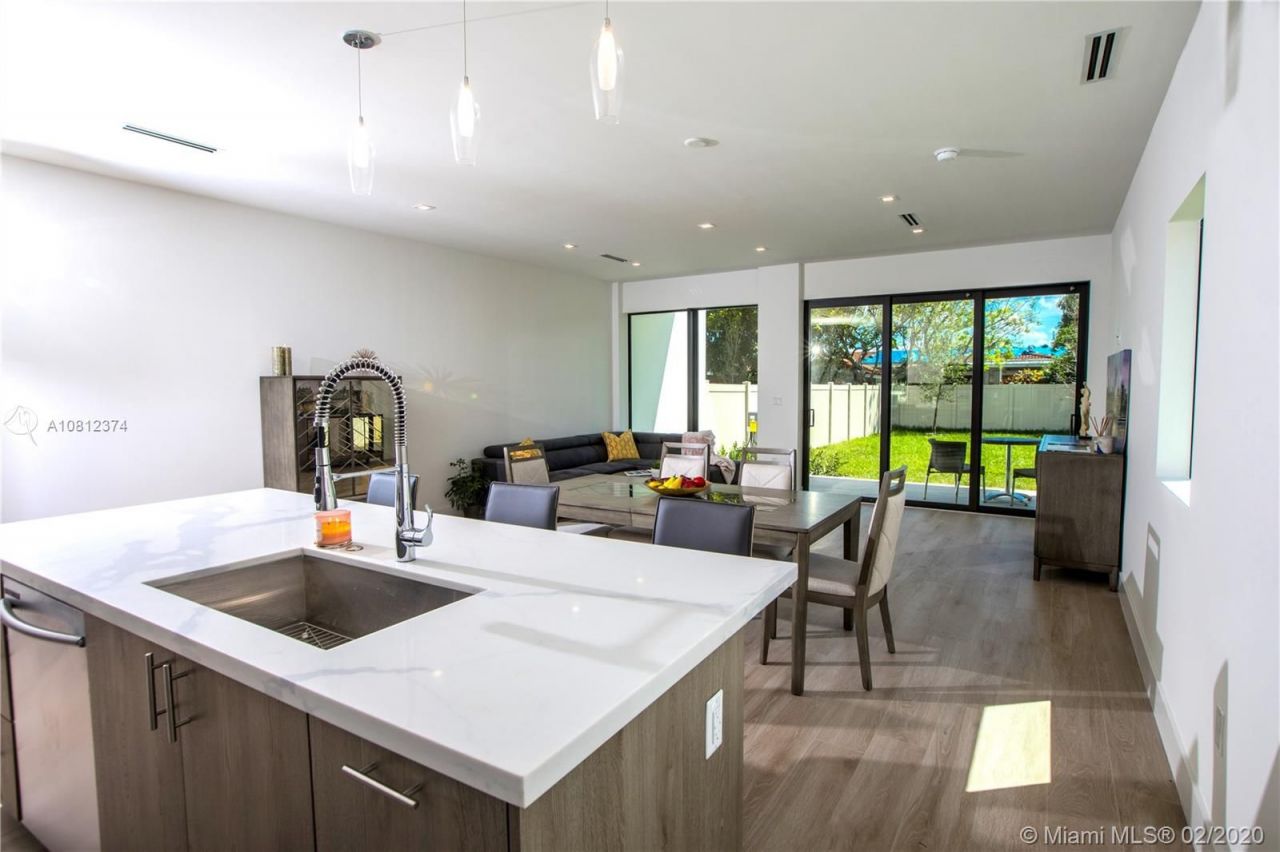 Таунхаус в Майами, США, 180 м² - фото 14