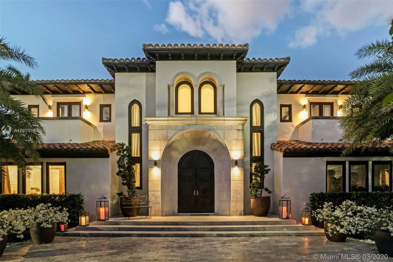 Вилла в Майами, США, 900 м² - фото 2