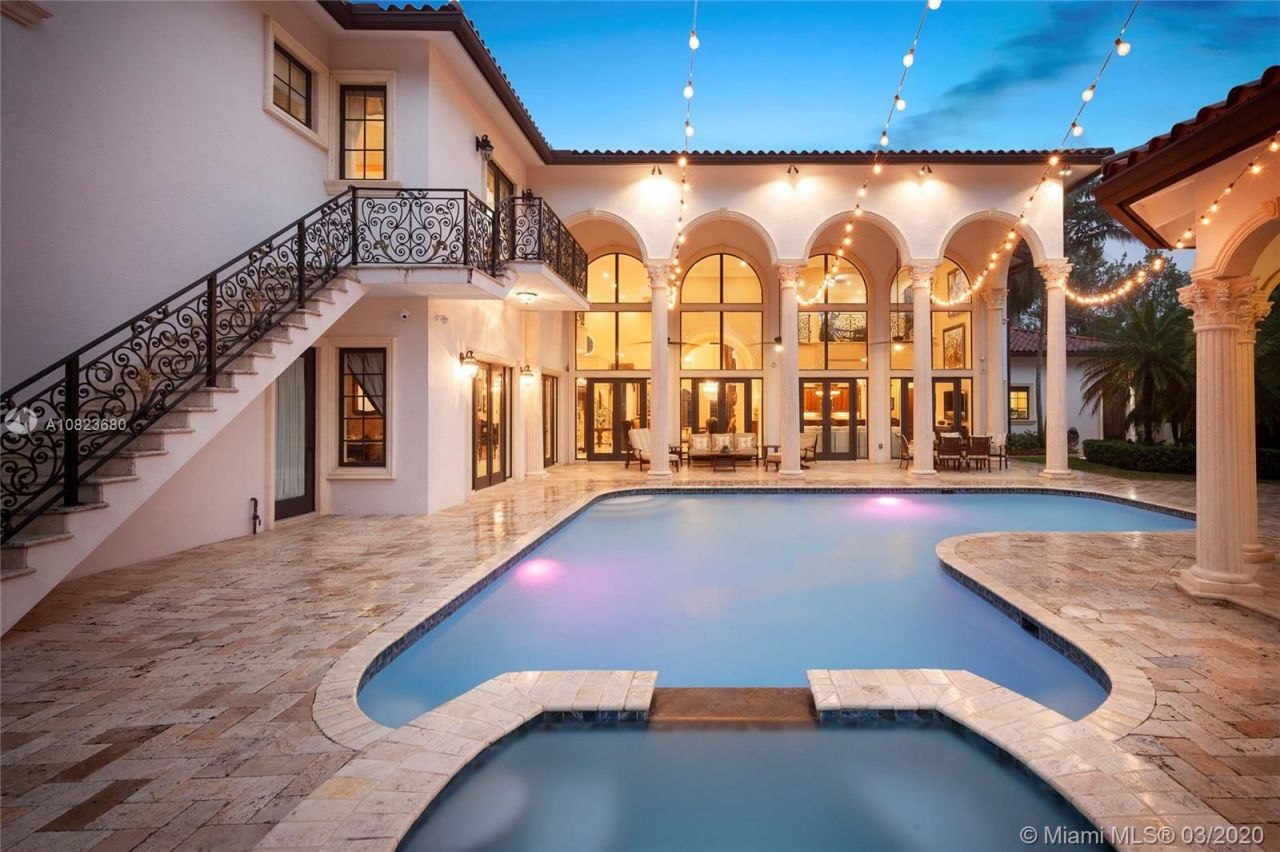 Вилла в Майами, США, 850 м² - фото 2