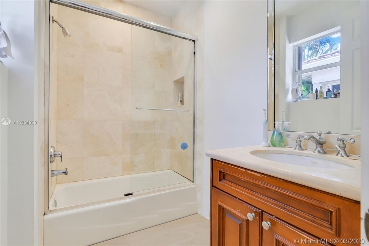 Вилла в Майами, США, 400 м² - фото 15