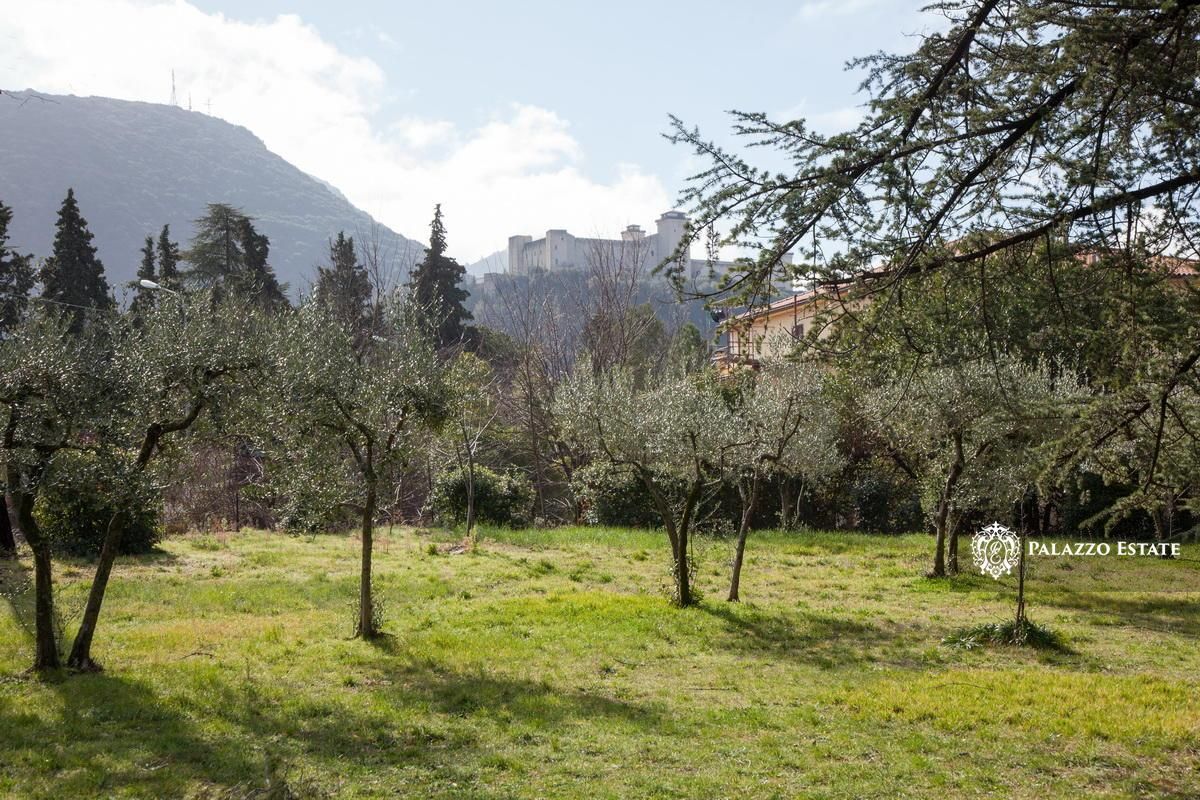 Вилла в Сполето, Италия, 297 м² - фото 3