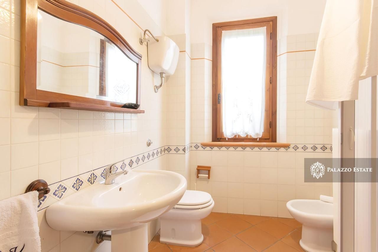 Дом в Кастильоне-дель-Лаго, Италия, 650 м² - фото 17