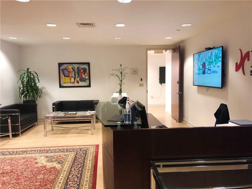 Офис в Майами, США, 2 400 м² - фото 12