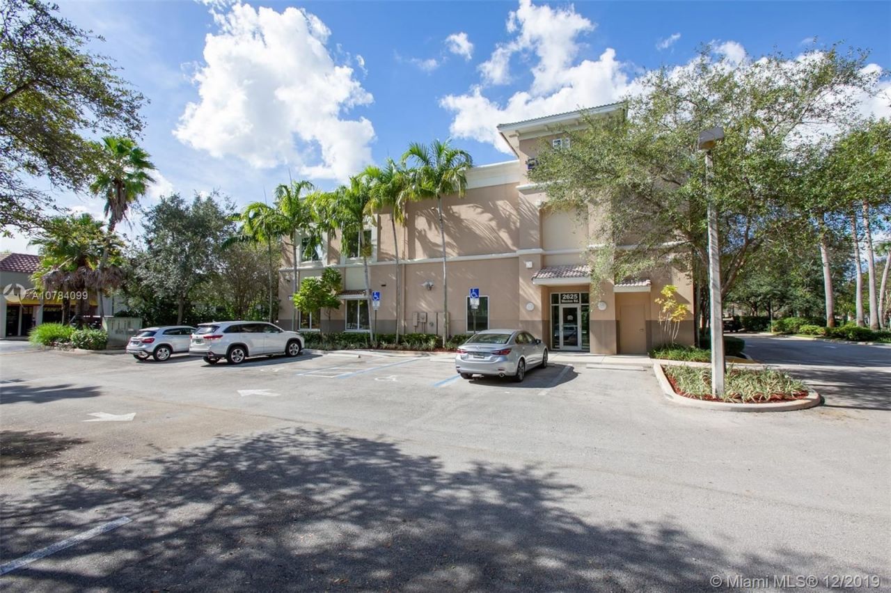 Офис в Майами, США, 1 000 м² - фото 13