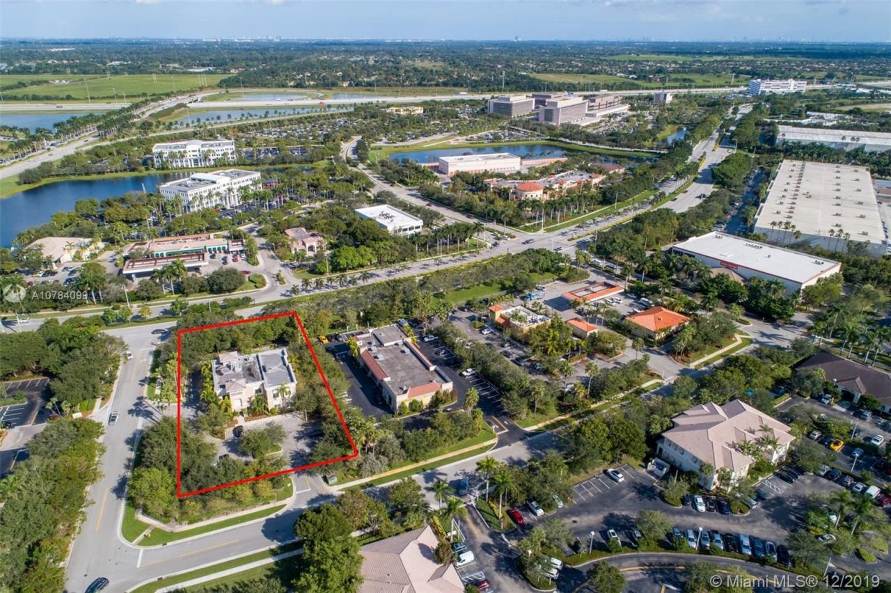 Офис в Майами, США, 1 000 м² - фото 3