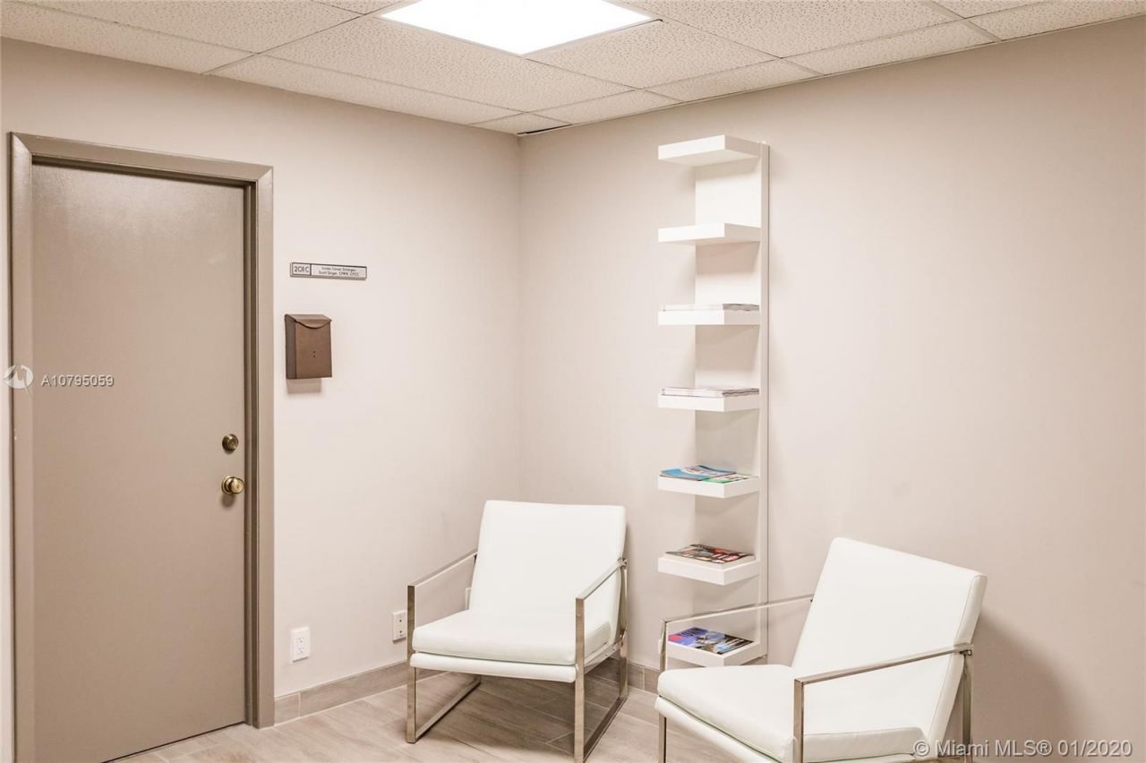 Офис в Майами, США, 800 м² - фото 7