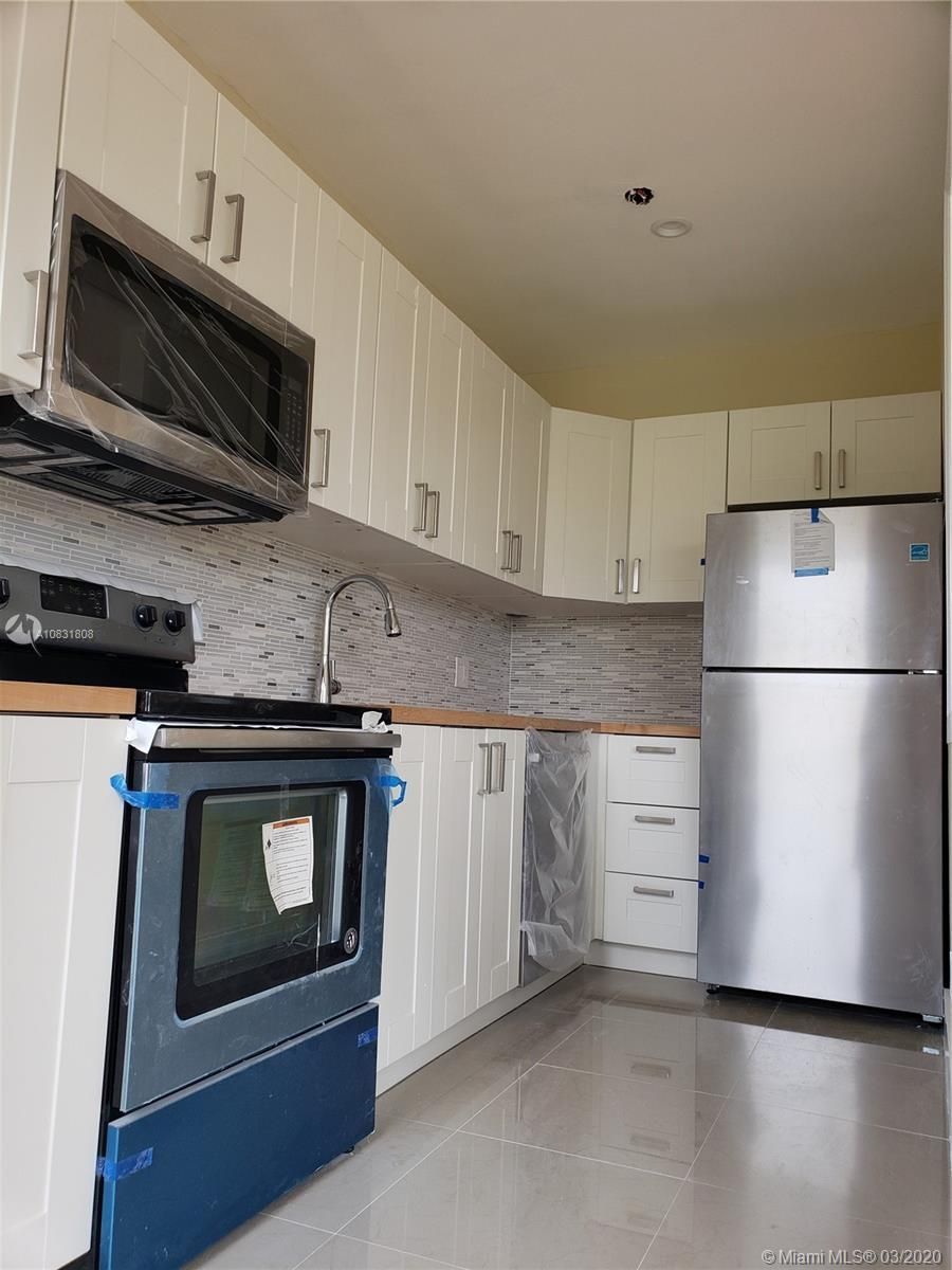 Доходный дом в Майами, США, 800 м² - фото 4