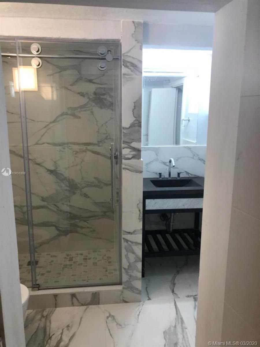 Доходный дом в Майами, США, 800 м² - фото 6