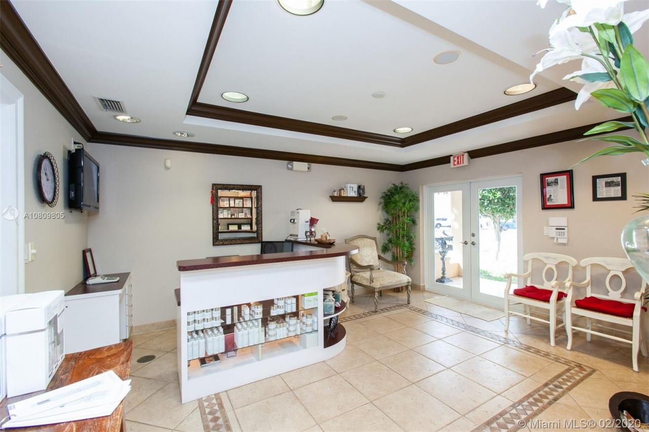 Офис в Майами, США, 400 м² - фото 9