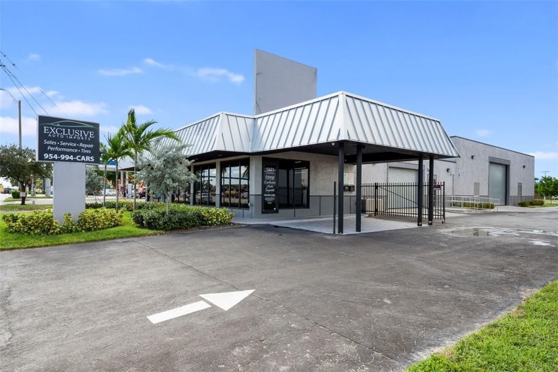 Коммерческая недвижимость в Майами, США, 600 м² - фото 6