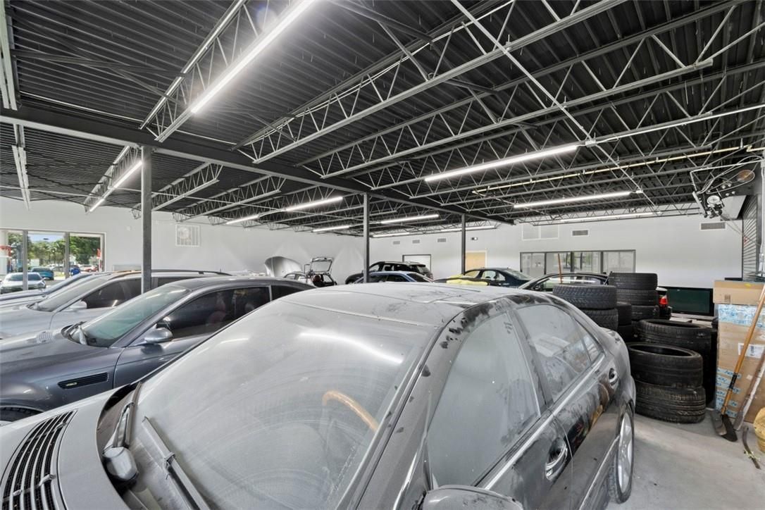 Коммерческая недвижимость в Майами, США, 600 м² - фото 9