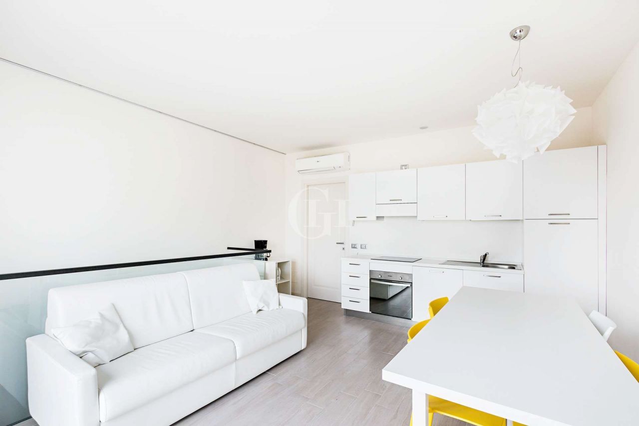 Апартаменты у озера Гарда, Италия, 110 м² - фото 3