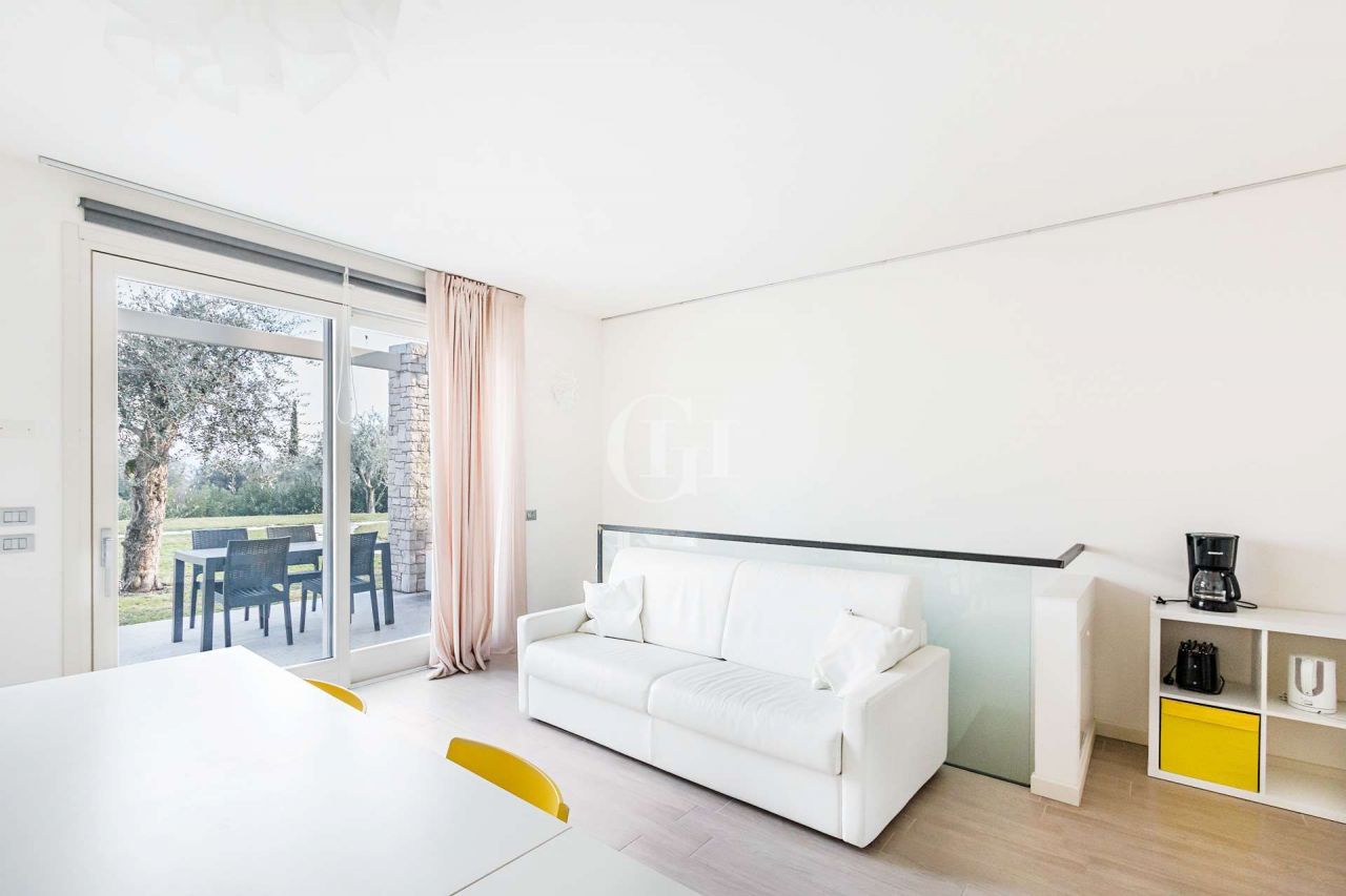 Апартаменты у озера Гарда, Италия, 110 м² - фото 4