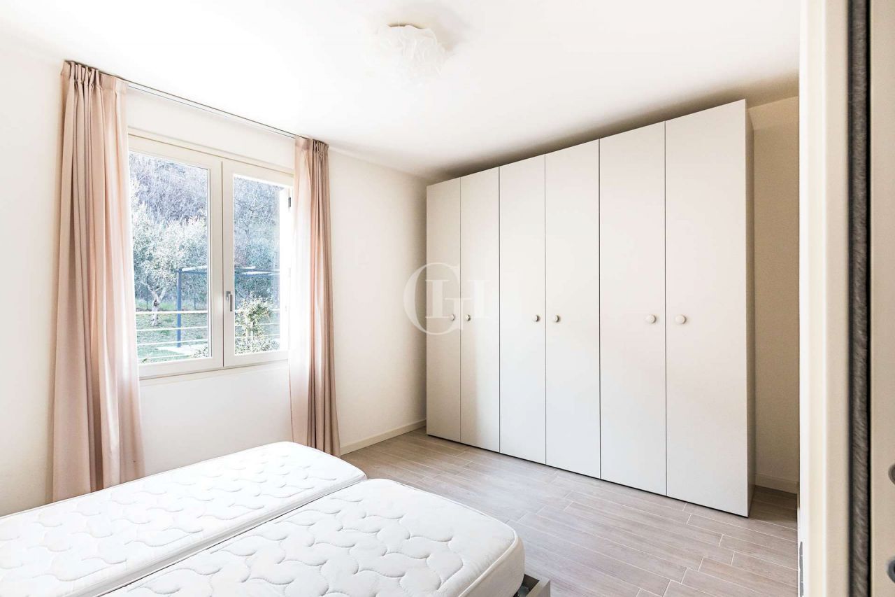 Апартаменты у озера Гарда, Италия, 110 м² - фото 9