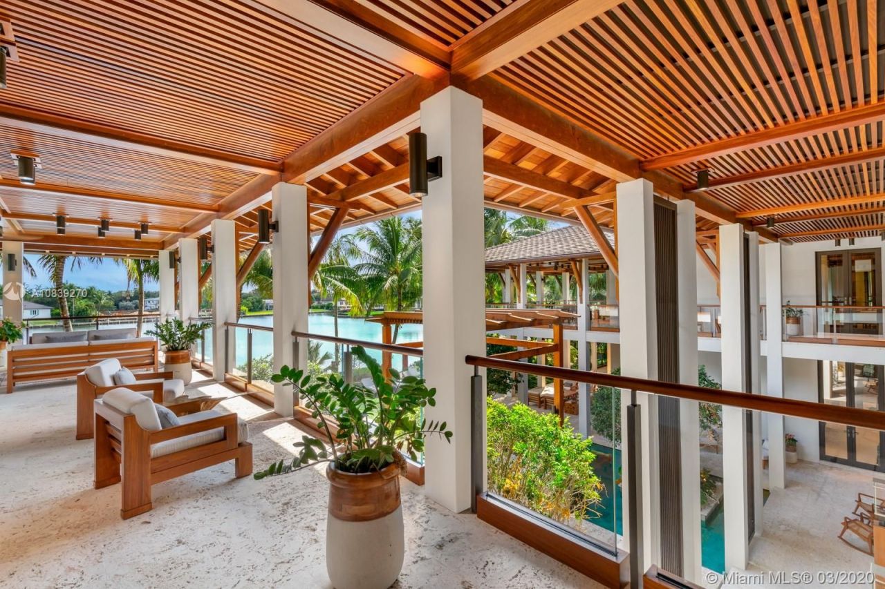 Поместье в Майами, США, 1 600 м² - фото 10